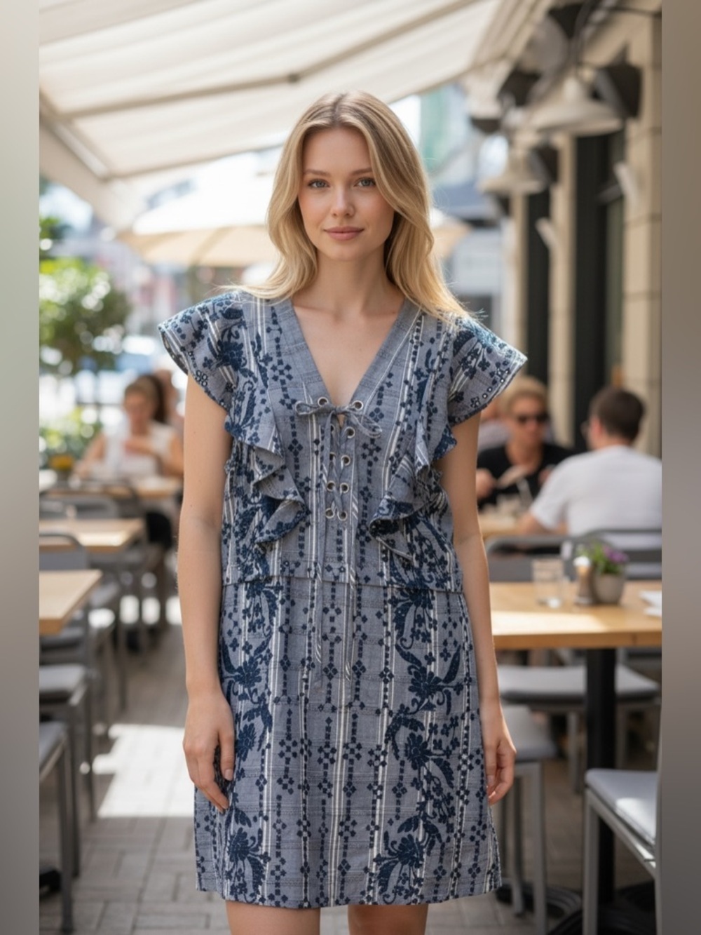 BCBGMaxAzria Blue and White Eyelet Lace Dress Women’s Medium